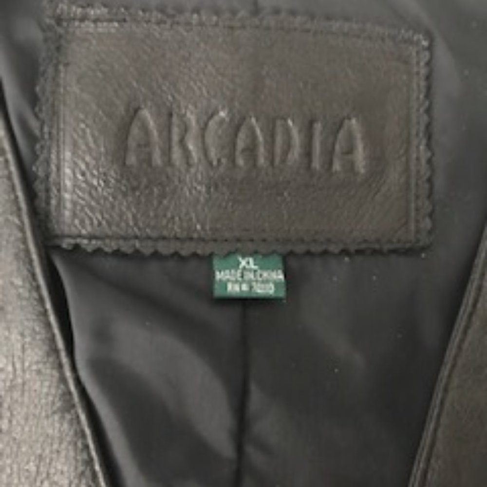 Arcadia Leather Vest - Picture 3 of 4